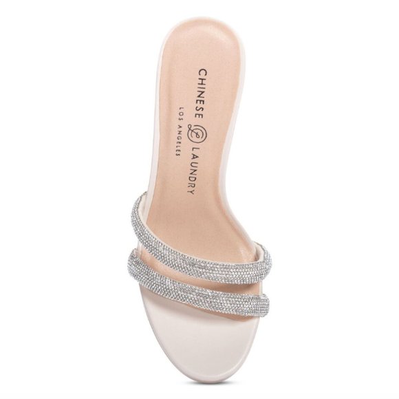 Ariana Stiletto - Picture 5 of 8